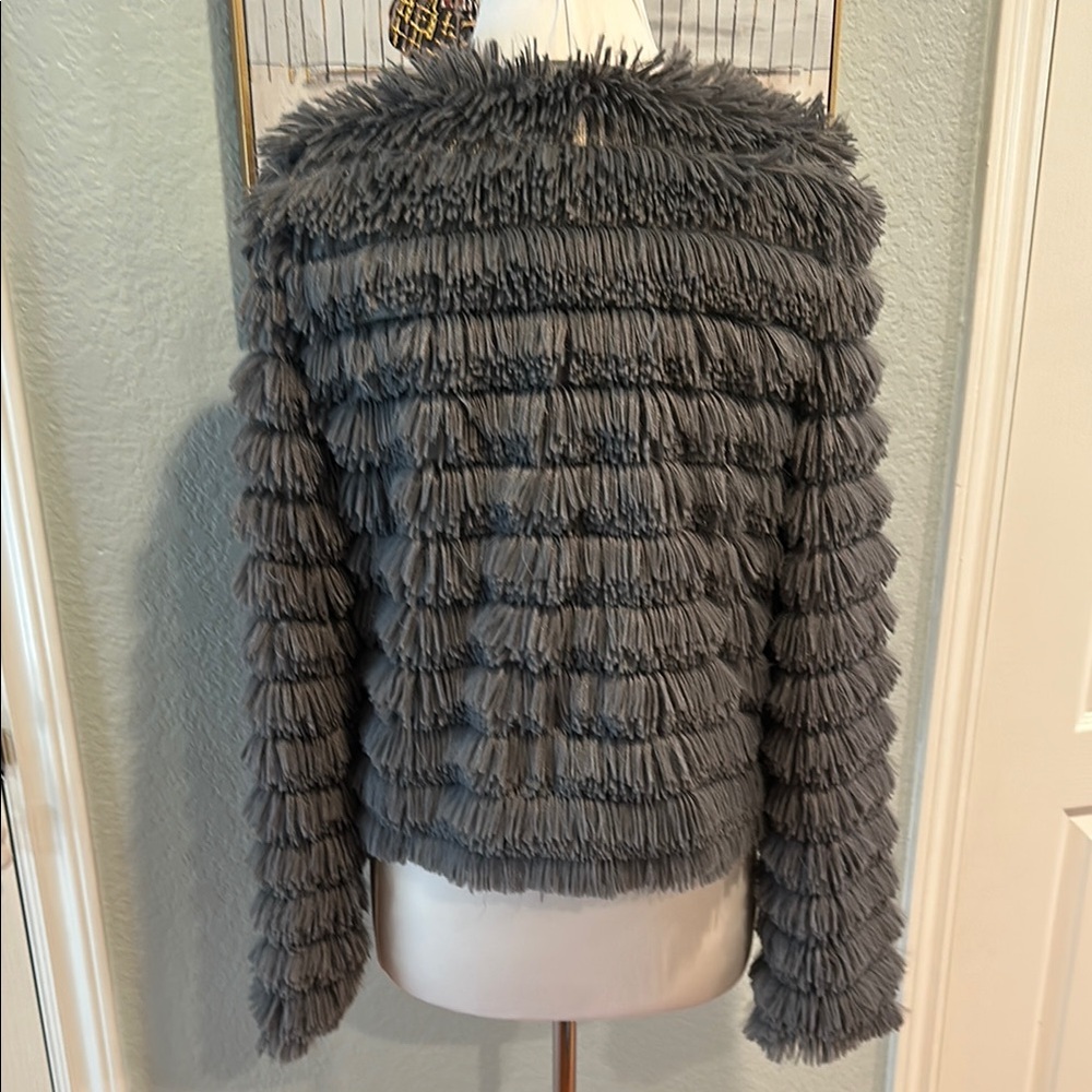 Fashion Nova Sz Medium Gray Teddy Jacket Plush Cropped Design - Picture 5 of 11